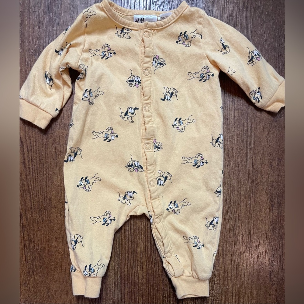 H&M Disney Pluto Pajama Set